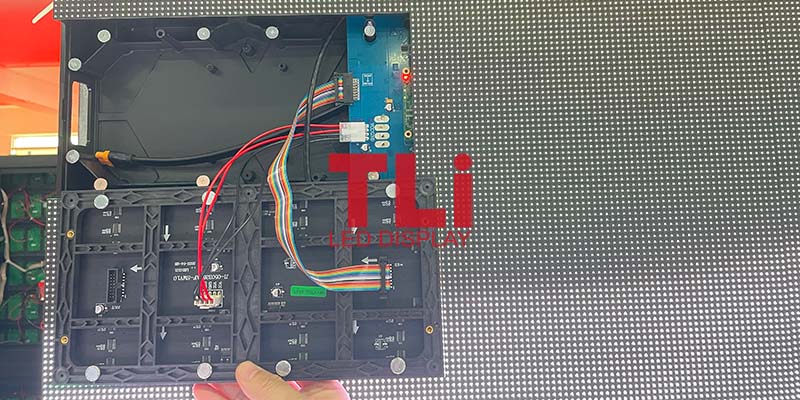 P5mm Front service 320X160mm Bowlling LED screen to Germany from TLI LED China