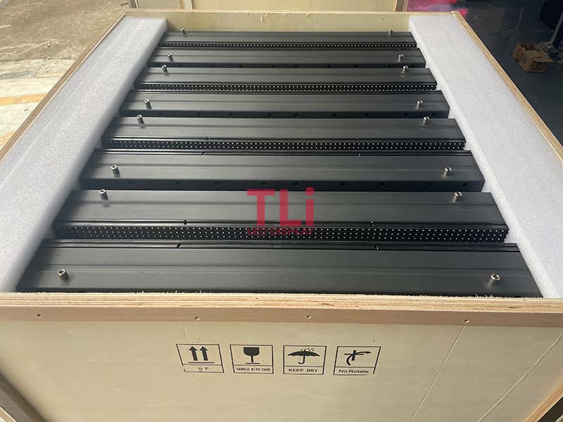 960x960mm Outdoor Simple Cabinet LED Panels package