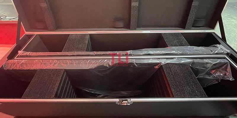 TLI LED Flight case for indoor LED poster 640x1920mm
